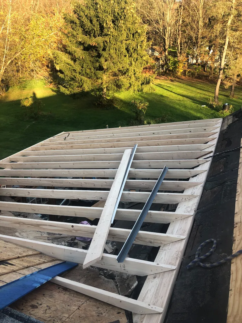 Roof rafter framing on a new build